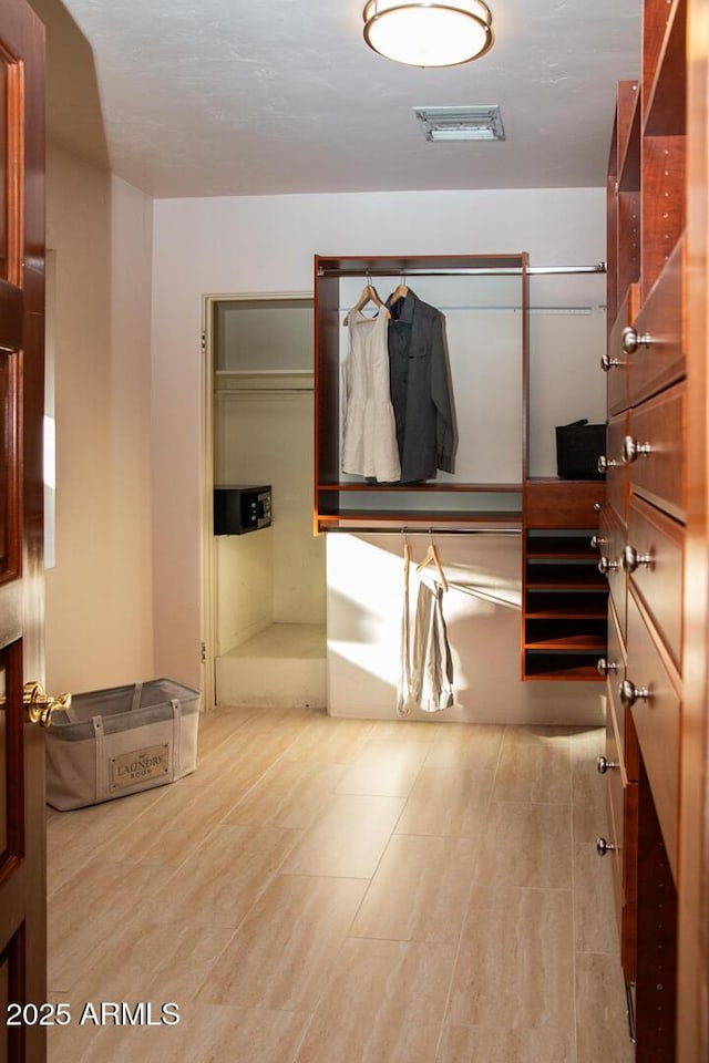 view of spacious closet