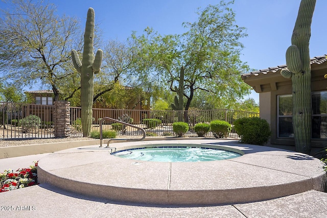 19700 N 76th St Unit 1058, Scottsdale, AZ 85255 - view of pool with a patio, fence, and an in ground hot tub