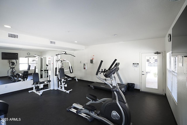 19700 N 76th St Unit 1058, Scottsdale, AZ 85255 - exercise room with a wealth of natural light and visible vents