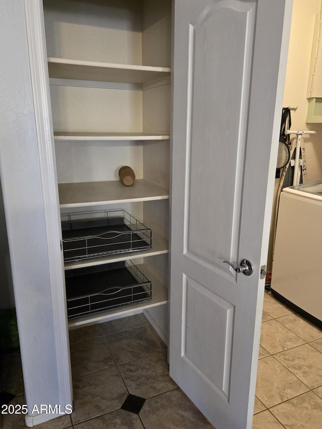 2125 E Danbury Rd, Phoenix, AZ 85022 - storage area with washer / dryer