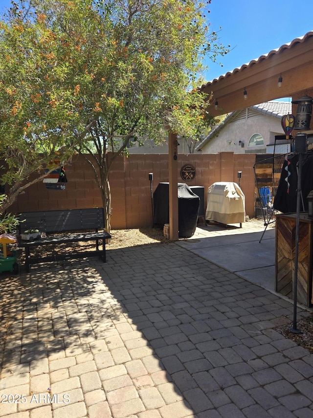 2125 E Danbury Rd, Phoenix, AZ 85022 - view of patio / terrace featuring grilling area