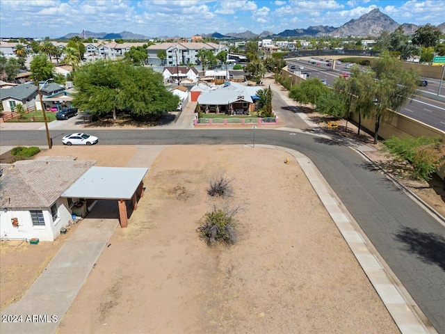 Listing photo 2 for 1725 E Roma Ave Unit 11, Phoenix AZ 85016