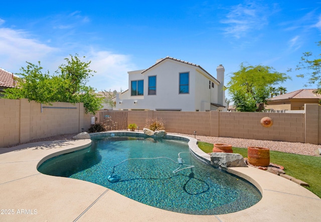 13614 N 12th Way, Phoenix, AZ 85022 - view of swimming pool featuring a fenced in pool and a fenced backyard