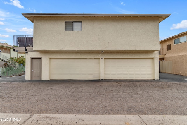 8124 N 33rd Dr, Phoenix, AZ 85051 - view of garage
