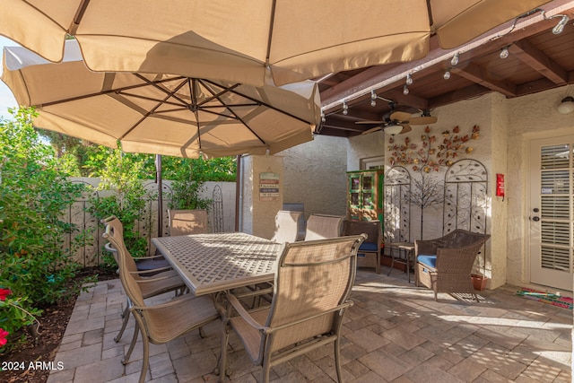 view of patio with ceiling fan