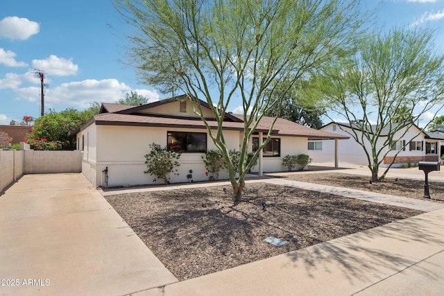 7049 E Latham St, Scottsdale, AZ 85257 - ranch-style house with stucco siding