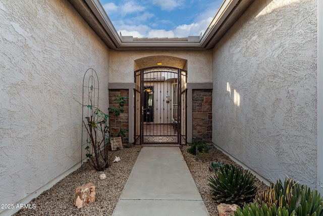 view of entrance to property