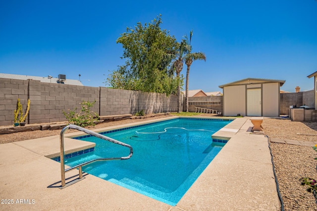 12529 N 83rd Ln, Peoria, AZ 85381 - view of pool with a fenced backyard and a patio area