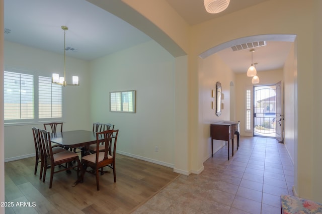 dining room featuring light tile patterned floors