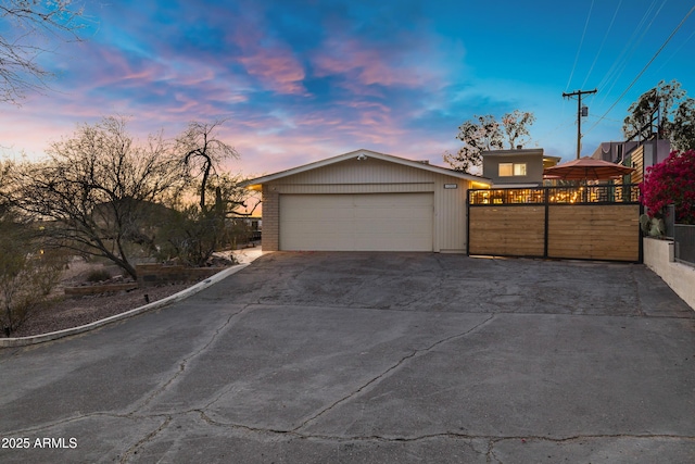 view of front of property