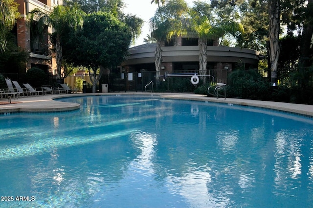2989 N 44th St N Unit 2007, Phoenix, AZ 85018 - view of community pool