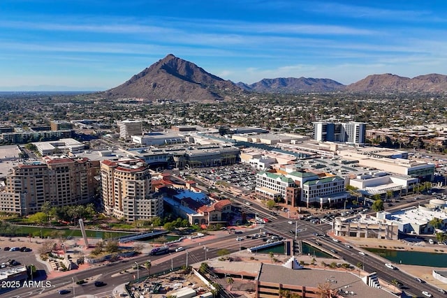 bird's eye view featuring a mountain view