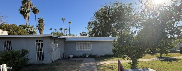 exterior space featuring a yard