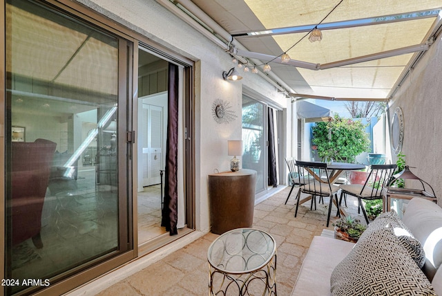 361 E Palm Ln, Phoenix, AZ 85004 - sunroom with outdoor dining space