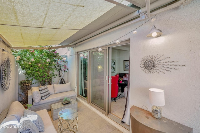 361 E Palm Ln, Phoenix, AZ 85004 - view of living area