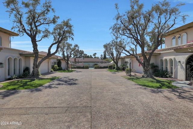 361 E Palm Ln, Phoenix, AZ 85004 - view of street featuring a residential view