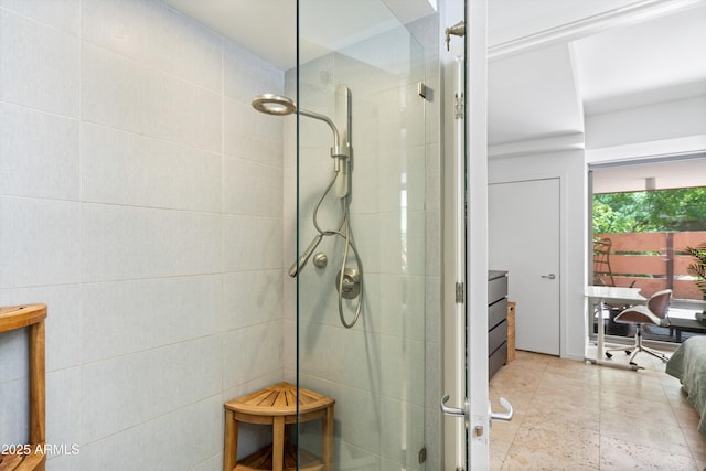 7131 E Rancho Vista Dr Unit 1008, Scottsdale, AZ 85251 - bathroom with tiled shower