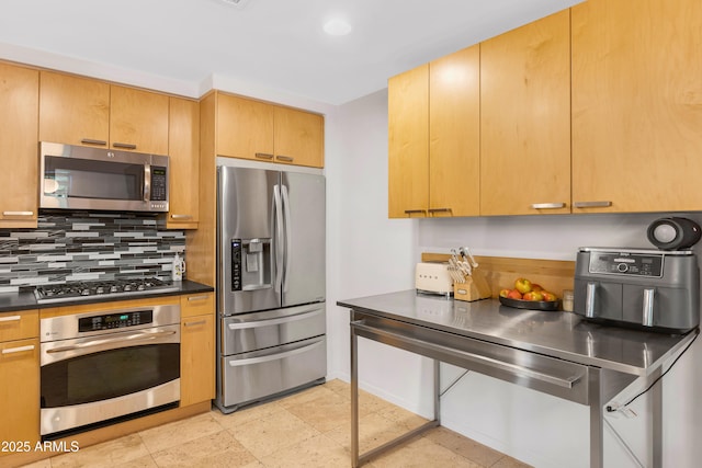 7131 E Rancho Vista Dr Unit 1008, Scottsdale, AZ 85251 - kitchen with stainless steel appliances, backsplash, dark countertops, and baseboards