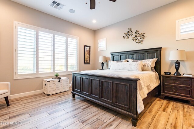 bedroom featuring ceiling fan