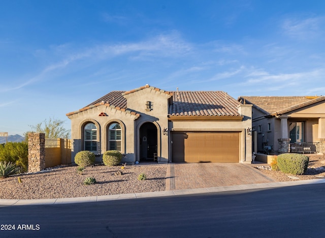 view of front facade with a garage