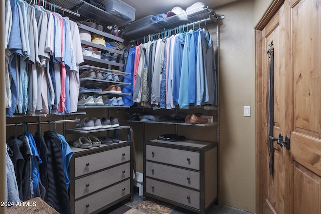 view of walk in closet