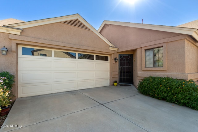 view of front of house featuring a garage