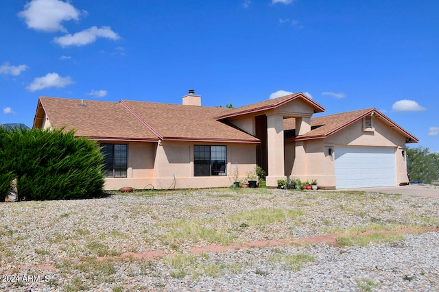 view of front facade with a garage