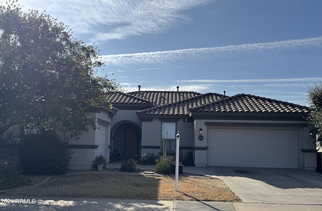 view of front of house featuring a garage