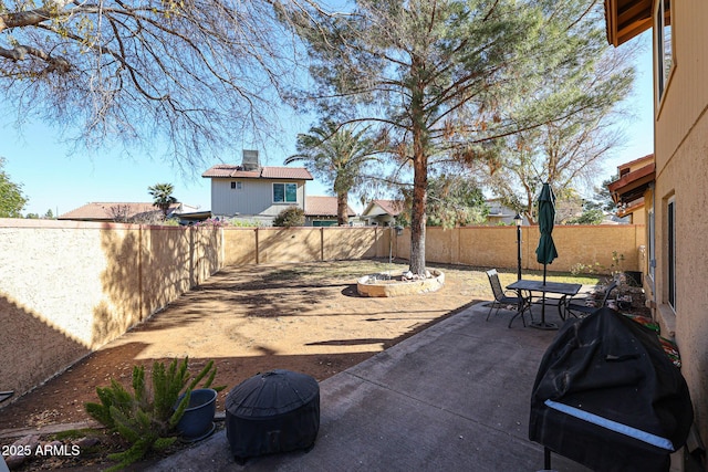 view of patio / terrace with grilling area