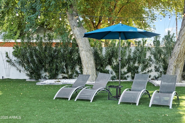 3139 N 40th St, Phoenix, AZ 85018 - view of green lawn