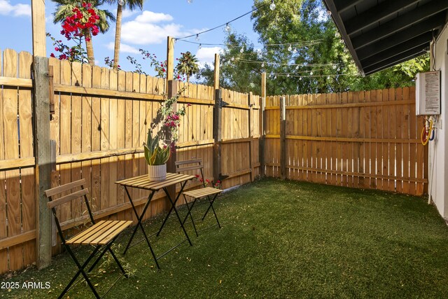 3139 N 40th St, Phoenix, AZ 85018 - view of yard