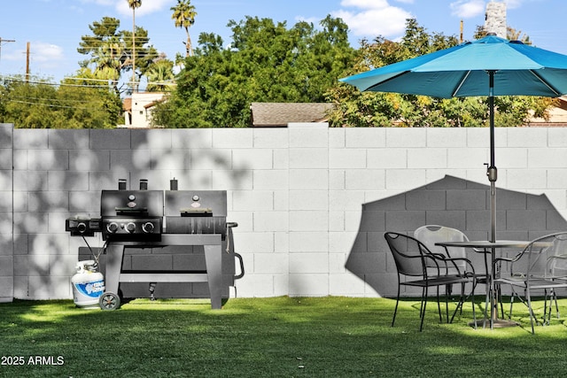 3139 N 40th St, Phoenix, AZ 85018 - view of green lawn