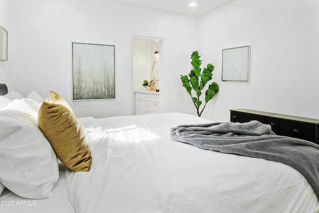 3139 N 40th St, Phoenix, AZ 85018 - bedroom featuring recessed lighting