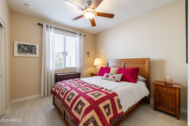 bedroom with ceiling fan