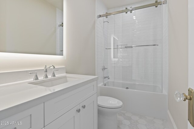 8503 S 9th Dr Unit 17, Phoenix, AZ 85041 - full bathroom featuring toilet, shower / bathtub combination, and vanity