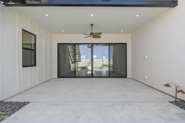 8503 S 9th Dr Unit 17, Phoenix, AZ 85041 - view of patio featuring a ceiling fan