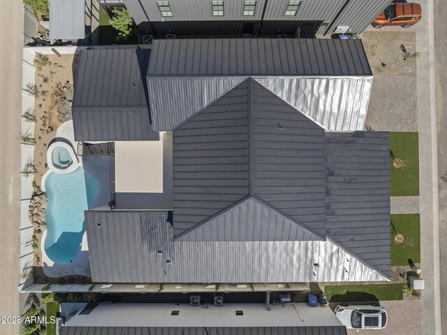 8503 S 9th Dr Unit 17, Phoenix, AZ 85041 - view from above of property featuring a pool