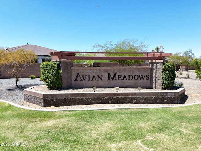 4571 S Pinaleno Dr W, Chandler, AZ 85249 - community / neighborhood sign featuring a lawn