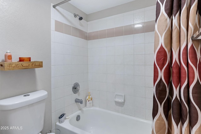 bathroom featuring toilet and shower / bath combo with shower curtain