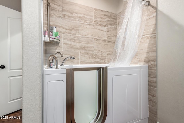 18650 N 91st Ave Unit 3301, Peoria, AZ 85382 - view of bathroom