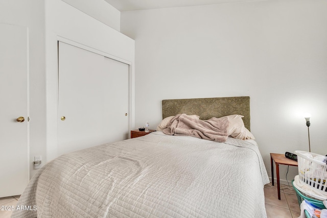 871 N Granada Dr, Chandler, AZ 85226 - bedroom featuring tile patterned floors and a closet
