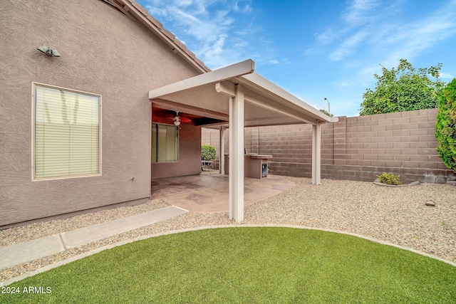 view of yard with a patio area