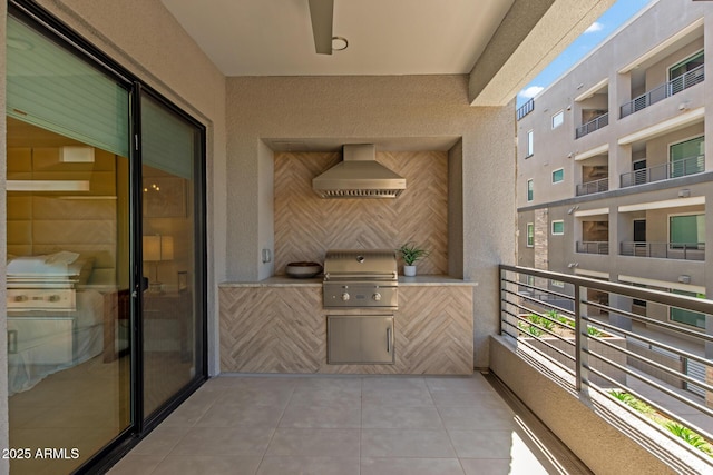 5250 E Deer Valley Dr Unit 140, Phoenix, AZ 85054 - balcony featuring grilling area