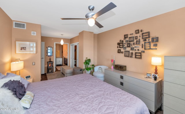 bedroom with ceiling fan