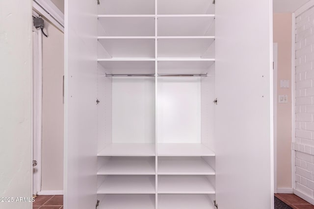 9603 N 1st Ave, Phoenix, AZ 85021 - view of closet