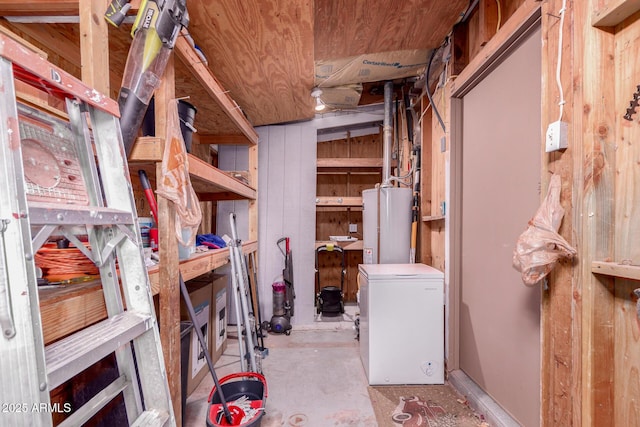 9603 N 1st Ave, Phoenix, AZ 85021 - storage area featuring gas water heater