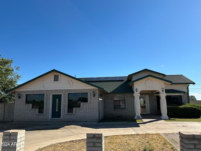 view of front of home