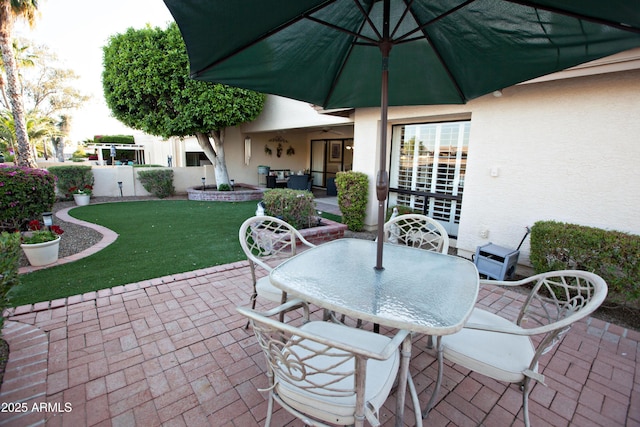 2635 N 62nd St, Mesa, AZ 85215 - view of patio with outdoor dining area