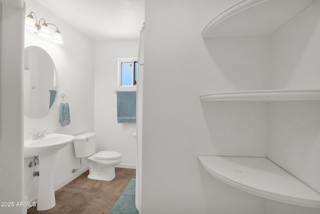 14808 N 37th Way, Phoenix, AZ 85032 - bathroom with toilet