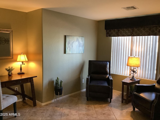 553 W Hereford Dr, San Tan Valley, AZ 85143 - sitting room featuring tile patterned floors, visible vents, and baseboards